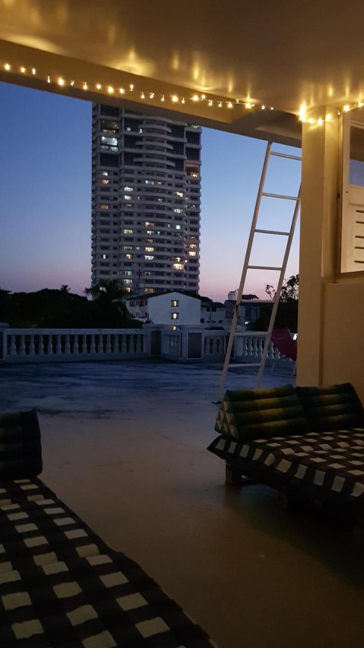 Hotel Doubletree House Chiang Mai Esterno foto